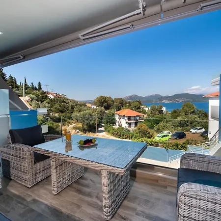 Blue House Luxury * Nikiana